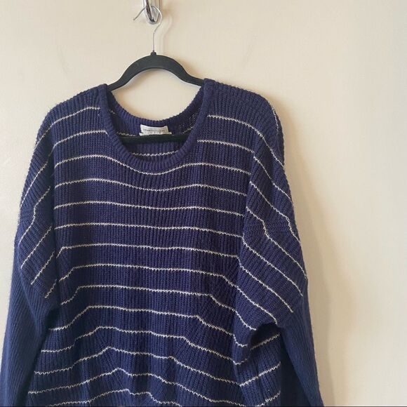 Urban Outfitters-Stripped Dolman Sleeve Lightweight Pullover (size:Large) - Picture 5 of 8